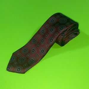 Camden Court Mens Burgundy Blue Medallion Geometric Classic Silk Necktie Tie